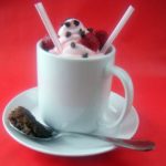Raspberry Chocolate-Chocolate Chip Mug Brownie Cakes Raspberry Chocolate-Chocolate Chip Mug Brownie Cakes
