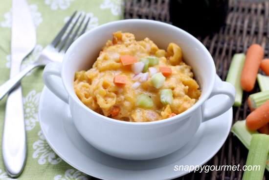 http://snappygourmet.com/wp-content/uploads/2012/02/buffalo-chicken-macaroni-and-cheese-8a-wm.jpg