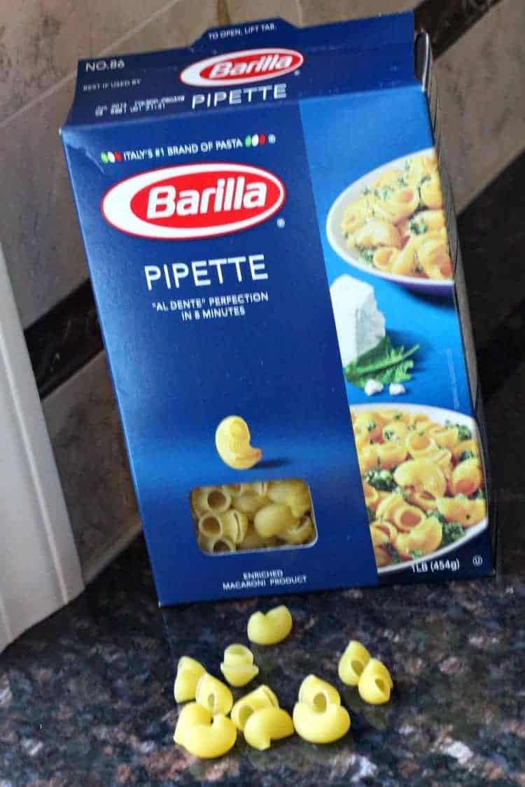 Buffalo Chicken Mac and Cheese (Crockpot) Recipe - Pipette pasta