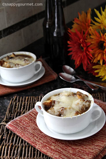 Slow Cooker French Onion Soup | snappygourmet.com
