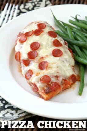 Easy Pizza Chicken Recipe - Baked pizza chicken recipe that is low carb and easy! SnappyGourmet.com
