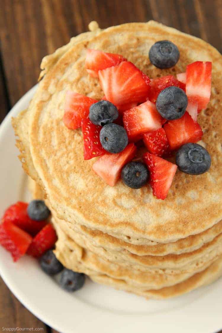 Almond Flour Pancakes Recipe (Gluten Free Pancakes) - Snappy Gourmet