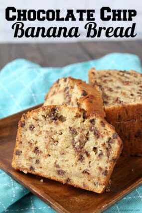 Easy Chocolate Chip Banana Bread Recipe - How to make an easy one bowl homemade moist banana bread with chocolate chips