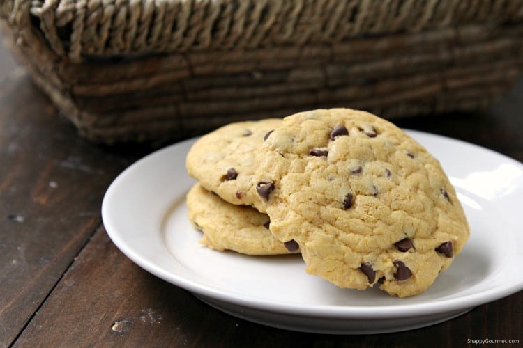 Pumpkin Chocolate Chip Cookies - pumpkin cookies loaded with pumpkin spice and chocolate chips