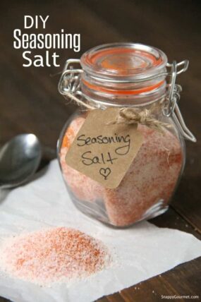 seasoning salt in glass jar with gift tag