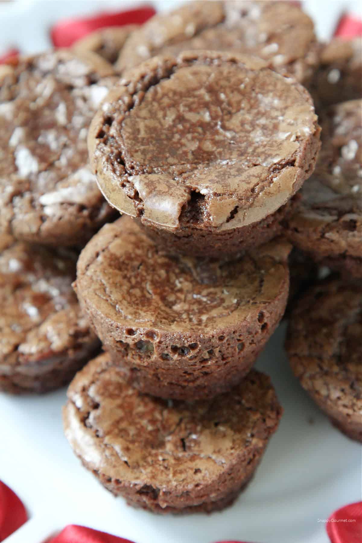 mini brownies on plate