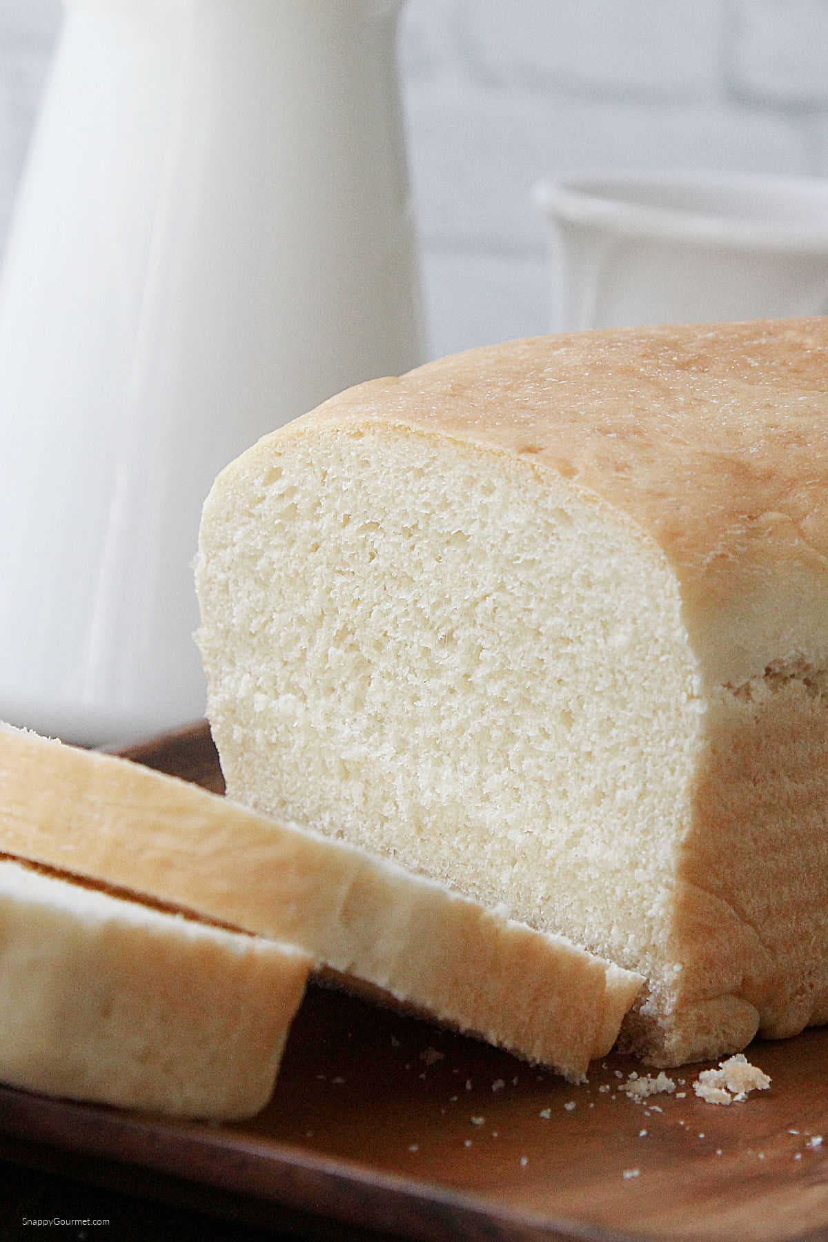 loaf of white sandwich bread