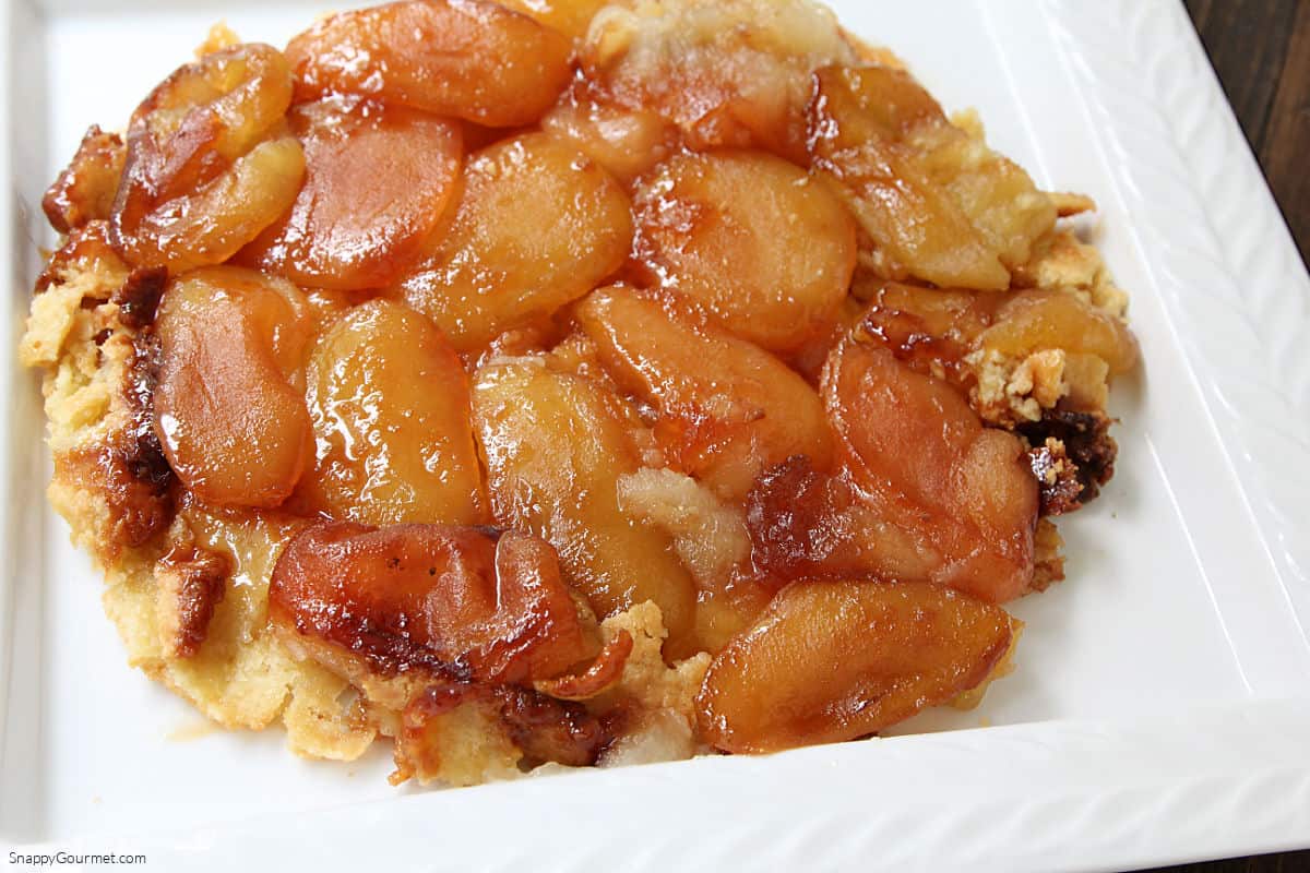 Apple Tarte Tatin Apple Tarte Tatin on platter