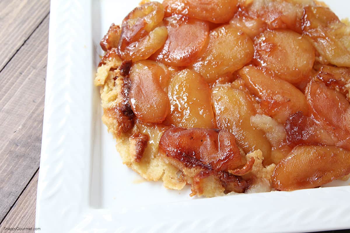 Apple Tarte Tatin Apple Tarte Tatin on platter