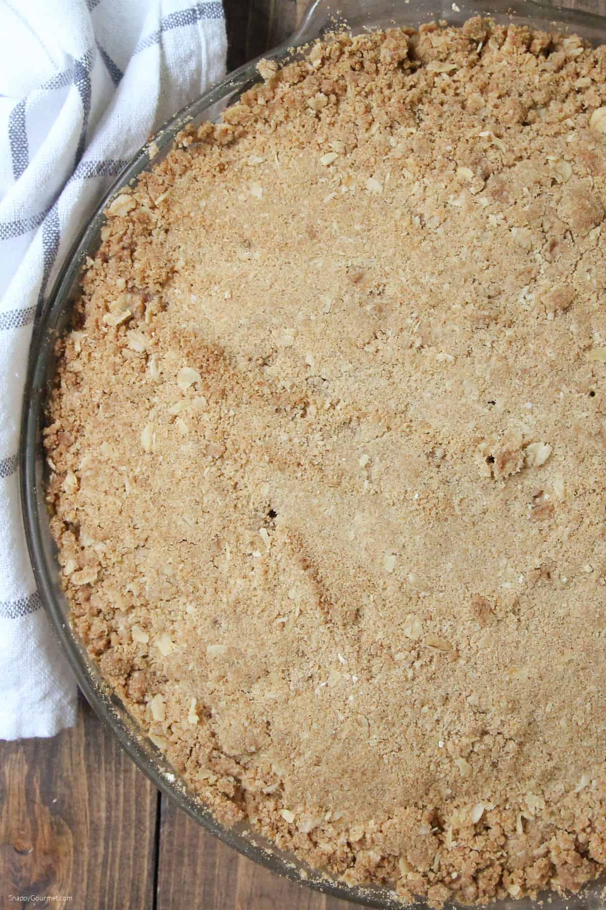 homemade Pear Crisp in pie plate