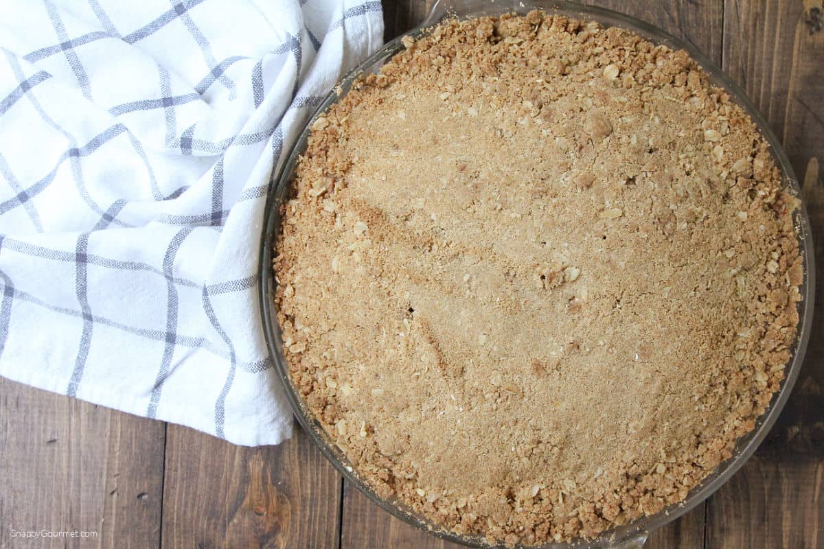 Pear Crisp in pie plate