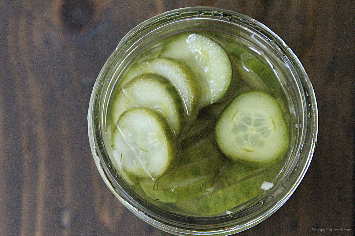 Garlic Pickles Garlic Pickles in mason jar